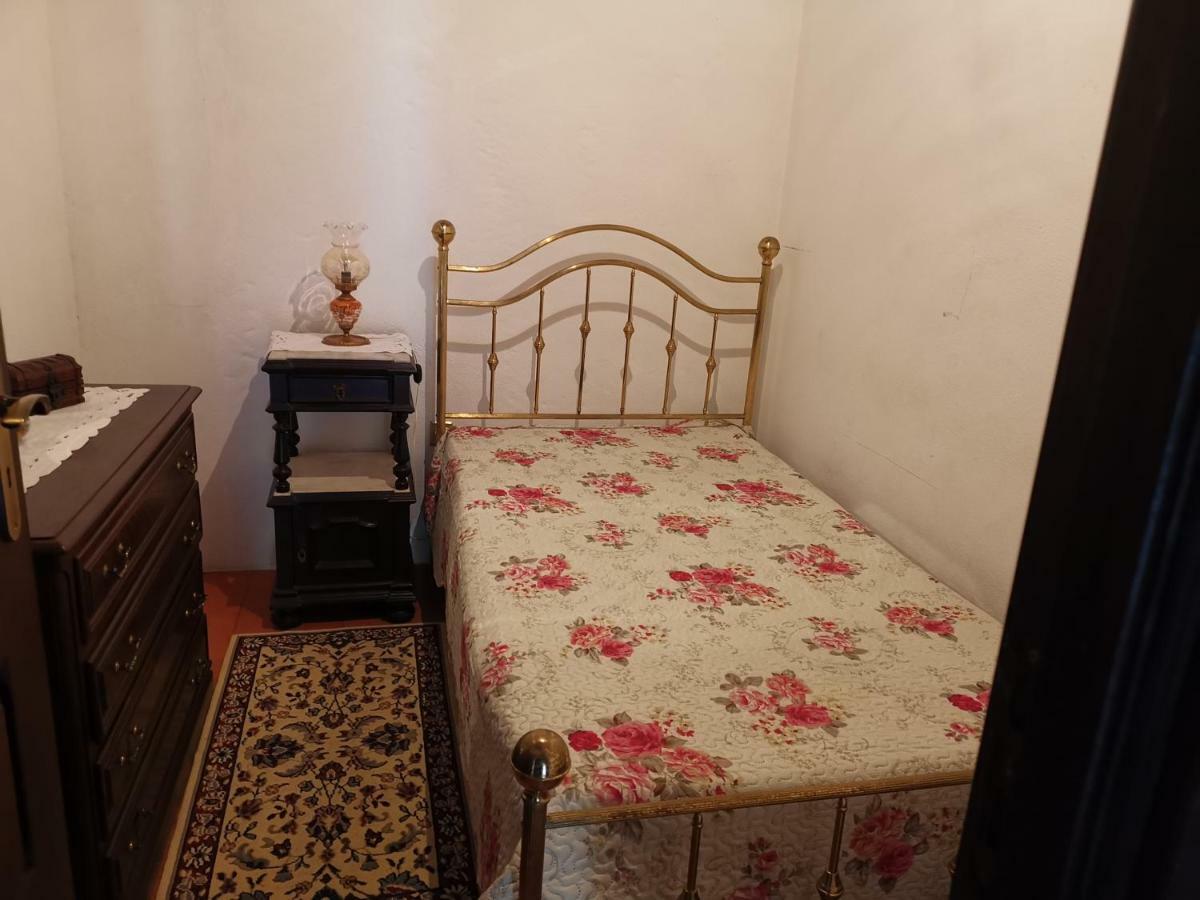 Casa Da Eira - Castanheiras Country house Resende
